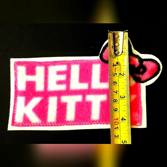 NEW Lot of 2 Hello Kitty Patches/Emblems/Appliqués! 7"x4", 5.25" Sew-On, Iron-On - Picture 10 of 11